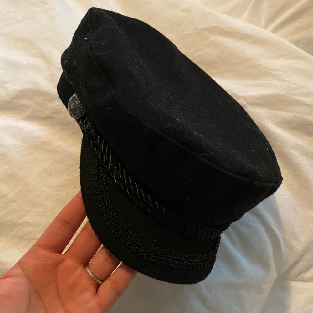 Cute black European styled hat.